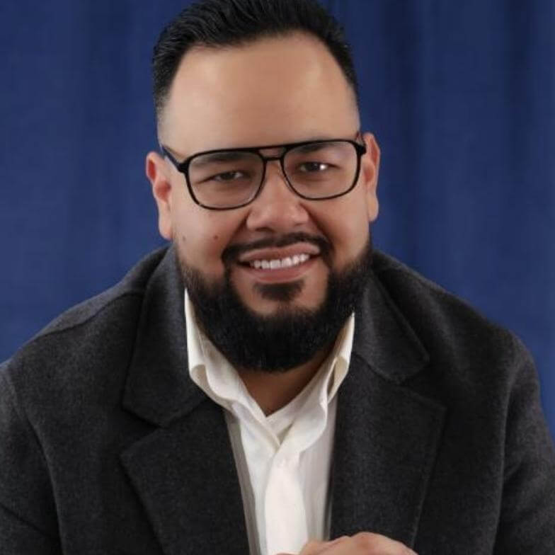 Luis Eduardo Garibay